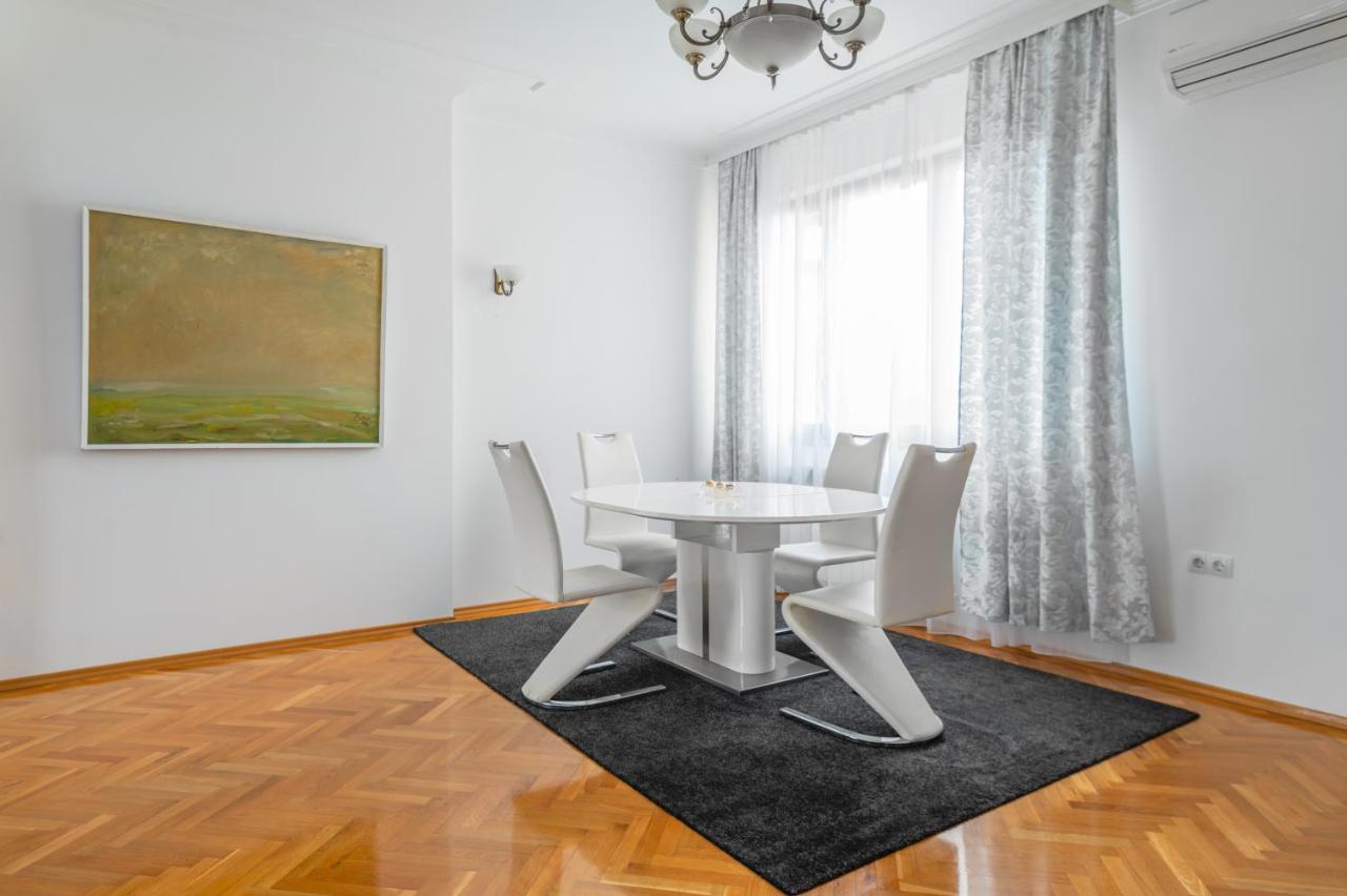 סופיה Vitosha Str 2Bd White & Blue Apt By Flat Mаnager מראה חיצוני תמונה